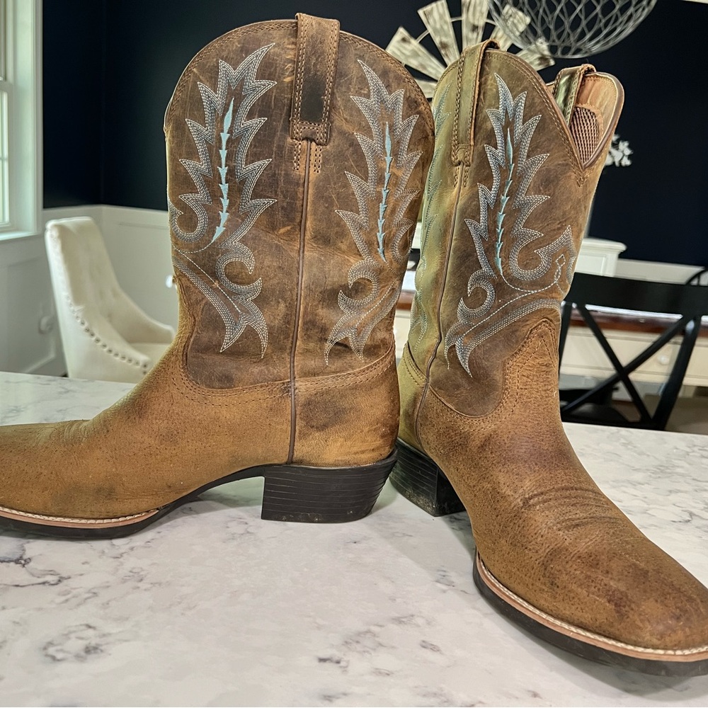 Arial men’s boots. Size 11